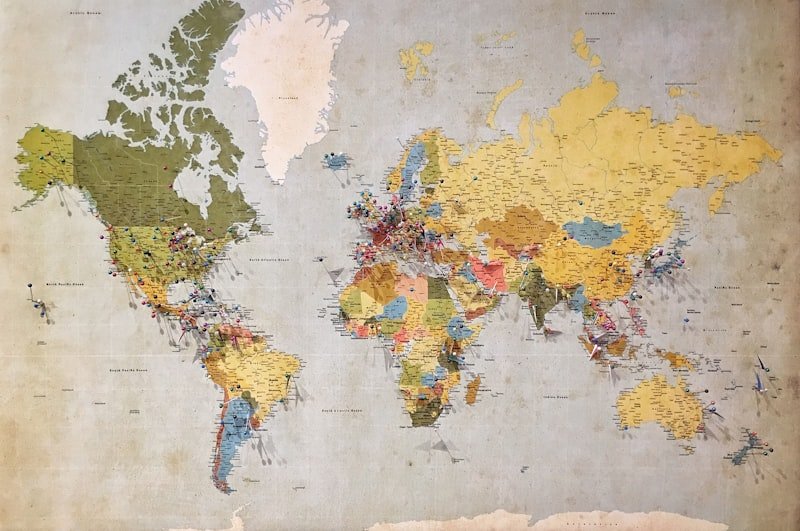 Location and navigation on a map